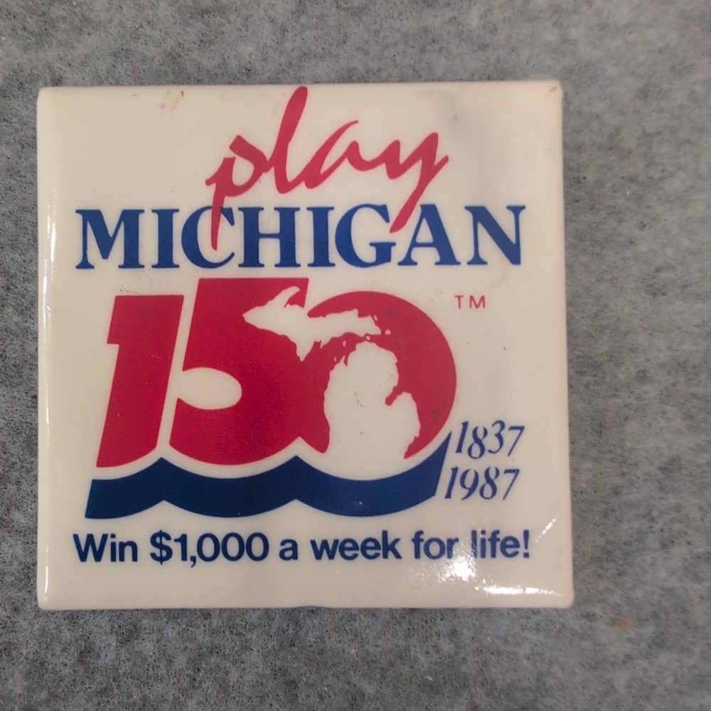 Vintage Michigan 150 Pinback Button 1837 1987 Play Michigan AFL CIO Union Made - Picture 1 of 3